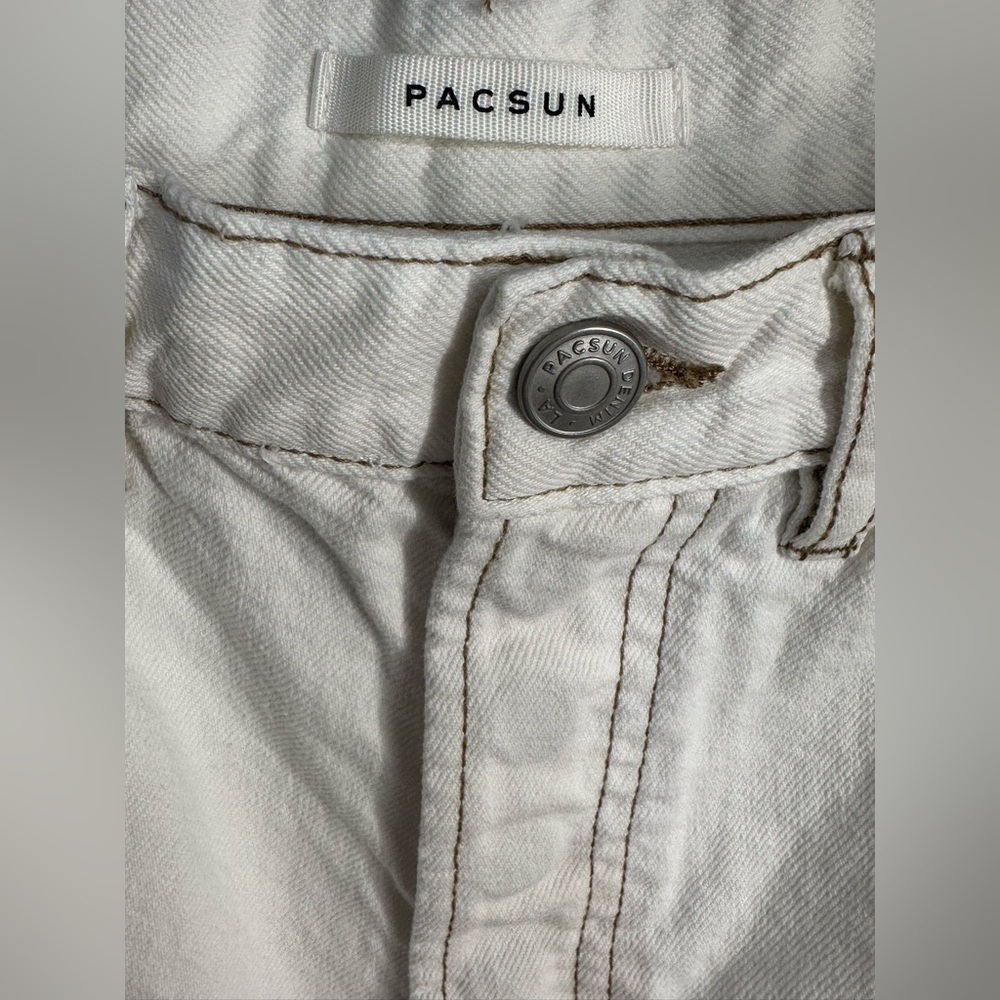 Pacsun White Distressed Dad Jeans – Size 24 - Picture 7 of 7